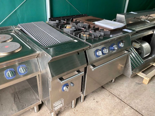 Electrolux fornuis met lavagrill gasgestookt - afbeelding 2 van  5