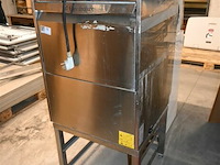 Electrolux professionele afwasmachine - afbeelding 1 van  7