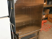 Electrolux professionele afwasmachine - afbeelding 3 van  7