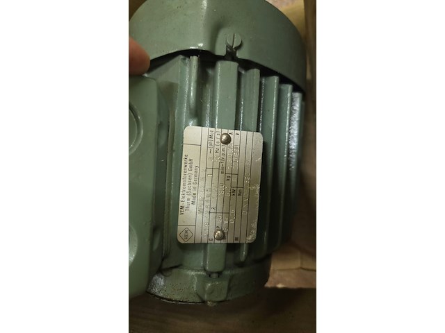 Electromotor nieuw - afbeelding 1 van  2