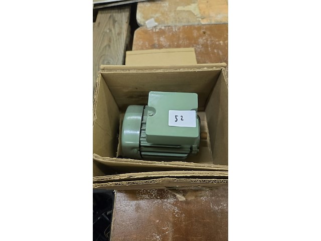Electromotor nieuw - afbeelding 2 van  2