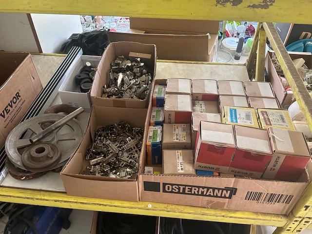 Electronica, spots, schroeven, werkhandschoenen, … - afbeelding 5 van  6