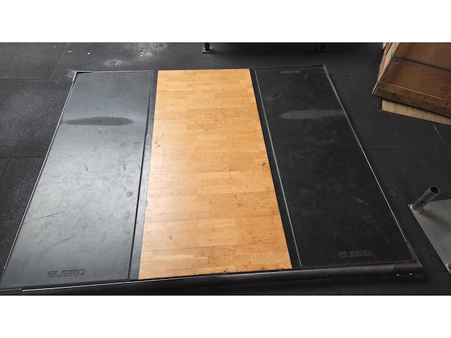 Eleiko powerlift platvorm krachtstation - afbeelding 1 van  3