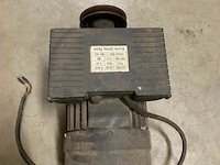 Elek. motor type: yl90l-2 - afbeelding 1 van  3