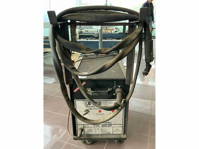 Elektra-beckum 600dp plasmasnijmachine - afbeelding 2 van  4