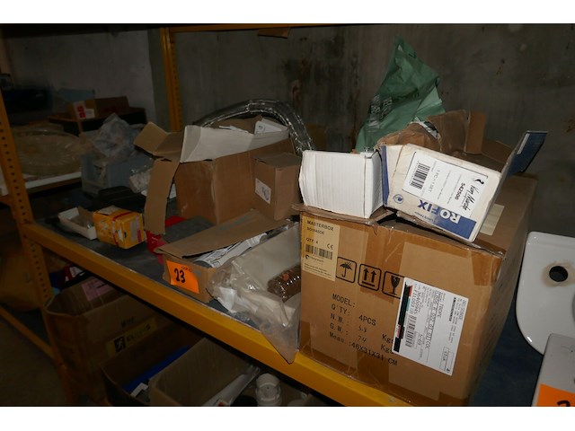 Elektriciteit en sanitair materiaal - afbeelding 1 van  7
