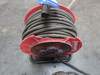 Elektriciteits kabel op rol - afbeelding 2 van  3
