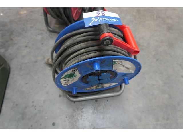 Elektriciteits kabel op rol - afbeelding 1 van  4