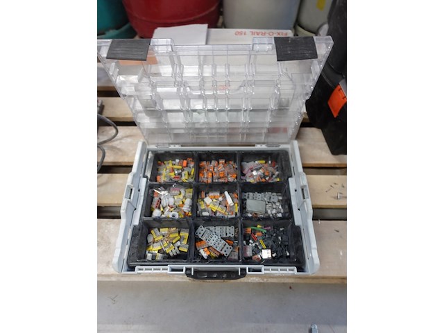 Elektriciteitskast abb - afbeelding 2 van  3