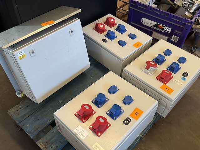 Elektriciteitskast schneider - afbeelding 5 van  5