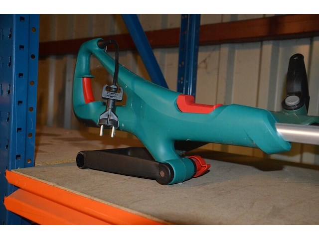 Elektrisch grasmachine green cut gd82018, kantenmaaier bosch , accu kantenmaaier bosch 18-230 zonder accu en zonder lader - afbeelding 5 van  13