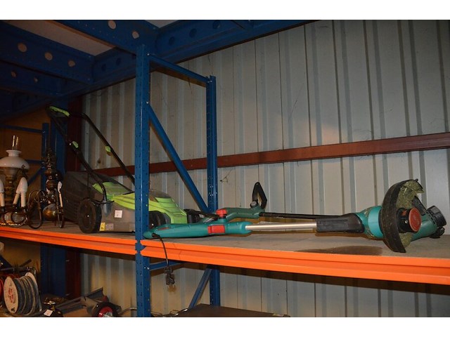 Elektrisch grasmachine green cut gd82018, kantenmaaier bosch , accu kantenmaaier bosch 18-230 zonder accu en zonder lader - afbeelding 1 van  13