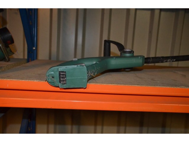 Elektrisch grasmachine green cut gd82018, kantenmaaier bosch , accu kantenmaaier bosch 18-230 zonder accu en zonder lader - afbeelding 9 van  13
