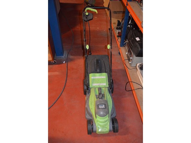 Elektrisch grasmachine green cut gd82018, kantenmaaier bosch , accu kantenmaaier bosch 18-230 zonder accu en zonder lader - afbeelding 10 van  13