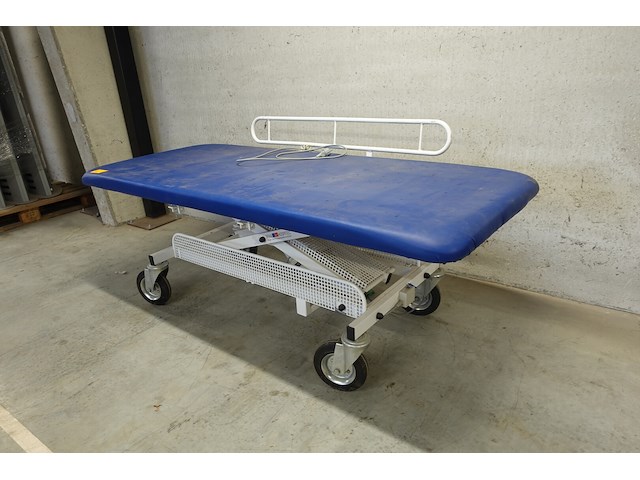 Elektrisch verrijdbare massagetafel - afbeelding 2 van  4