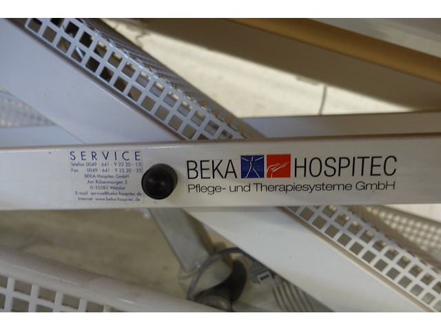 Elektrisch verrijdbare massagetafel - afbeelding 4 van  4