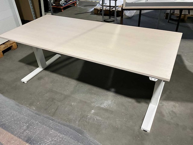 Elektrisch verstelbaar bureau 180x80 - afbeelding 1 van  7