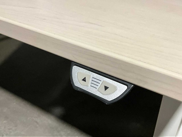 Elektrisch verstelbaar bureau 180x80 - afbeelding 2 van  7