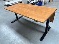 Elektrisch verstelbaar bureau - afbeelding 1 van  10