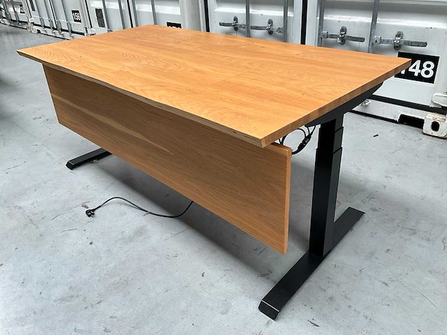 Elektrisch verstelbaar bureau - afbeelding 8 van  10