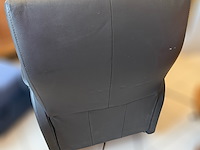 Elektrisch verstelbare relaxfauteuil in leer - afbeelding 3 van  3