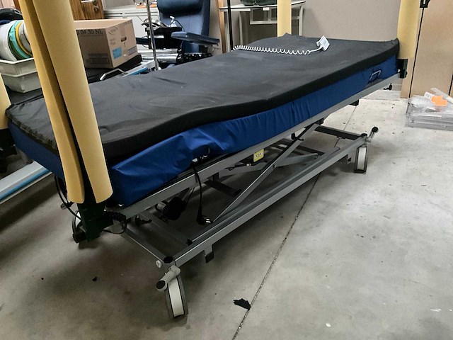 Elektrisch ziekenhuisbed - afbeelding 2 van  7