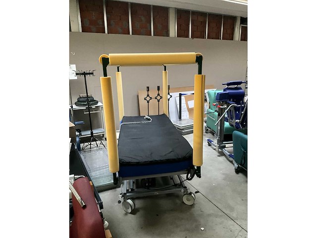 Elektrisch ziekenhuisbed - afbeelding 4 van  7