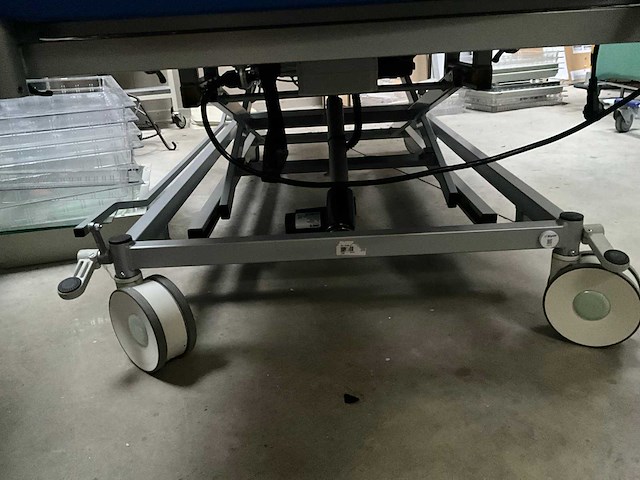 Elektrisch ziekenhuisbed - afbeelding 5 van  7