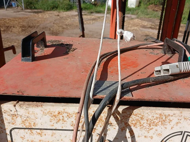 Elektrische 4-wiel vorkheftruck met acculader - afbeelding 15 van  22