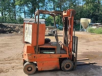 Elektrische 4-wiel vorkheftruck met acculader - afbeelding 16 van  22