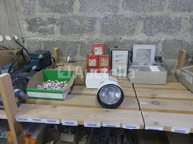 Elektrische accessoires - afbeelding 14 van  17
