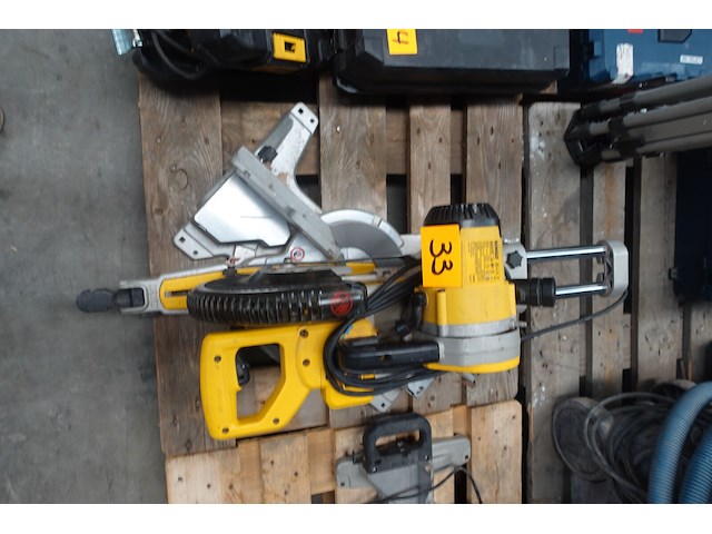 Elektrische afkortzaagmachine dewalt - afbeelding 2 van  4
