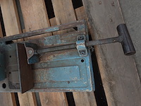 Elektrische afkortzaagmachine makita - afbeelding 4 van  5
