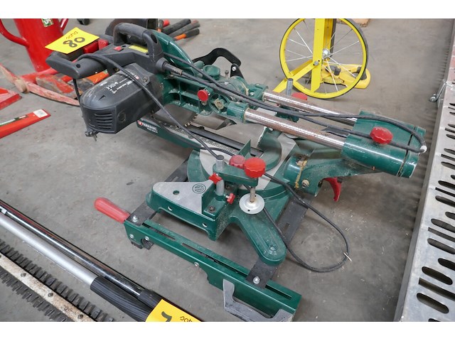 Elektrische afkortzaagmachine parkside - afbeelding 1 van  9