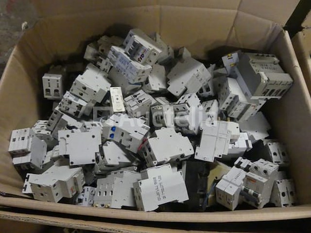 Elektrische apparatuur - afbeelding 5 van  9