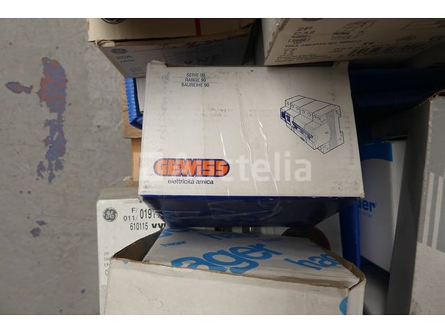 Elektrische apparatuur - afbeelding 10 van  17