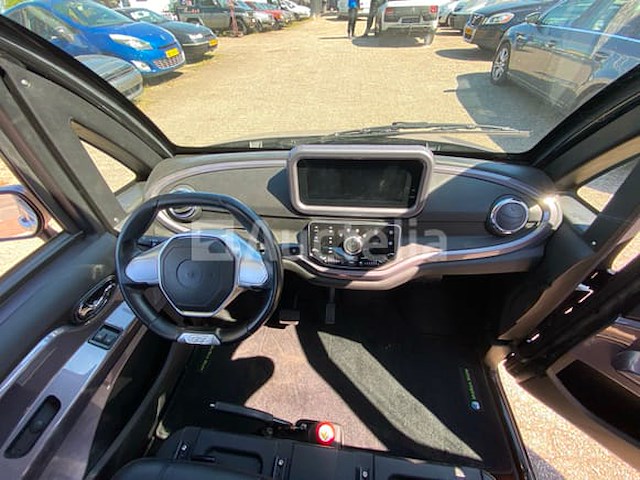 Elektrische auto - luqi - ev300 (2024) - afbeelding 2 van  25