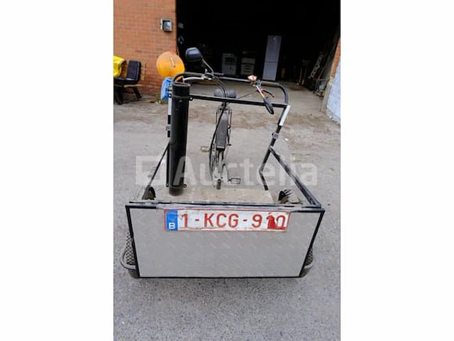 Elektrische bakfiets - afbeelding 1 van  10
