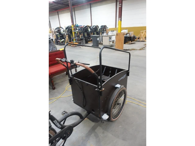 Elektrische bakfiets - afbeelding 10 van  12
