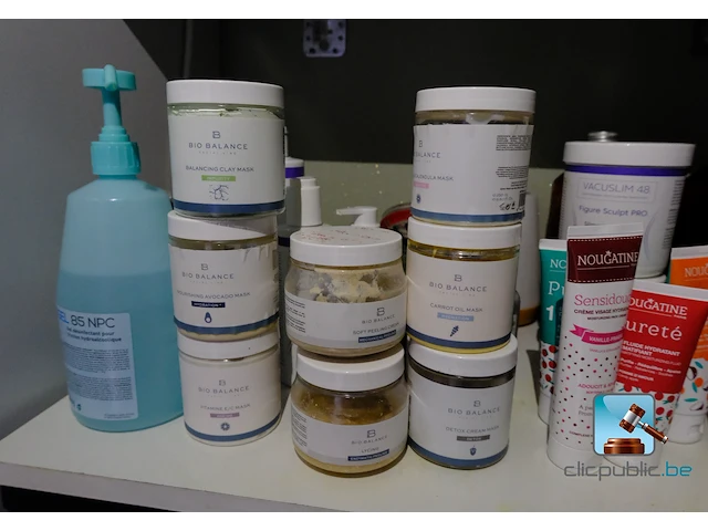 Elektrische behandeltafel voor verzorging en massage - afbeelding 5 van  14