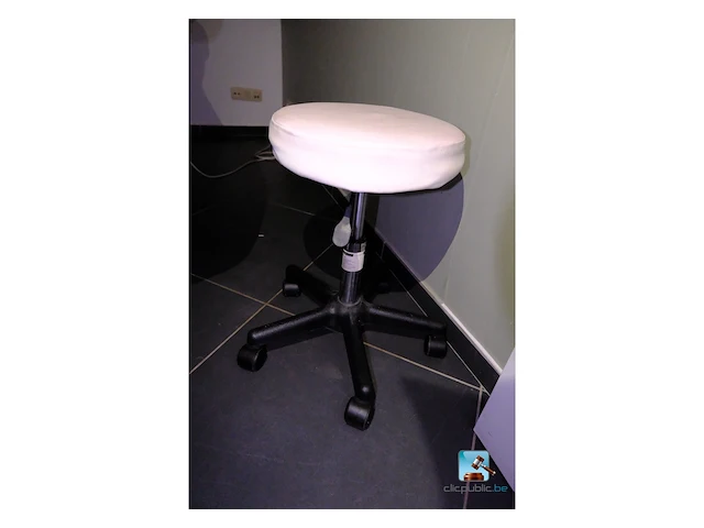 Elektrische behandeltafel voor verzorging en massage - afbeelding 8 van  14