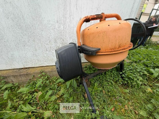 Elektrische betonmolen - afbeelding 1 van  3