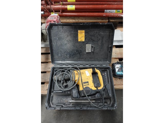 Elektrische boorhamer dewalt - afbeelding 1 van  5