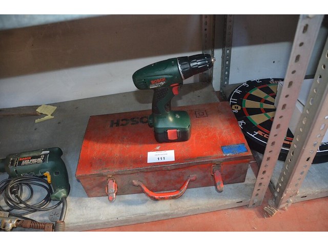 Elektrische boormachine bosch 1179.7 620w in metalen koffer, accuboormachine bosch psr 14,4 met accu zonder lader - afbeelding 1 van  6