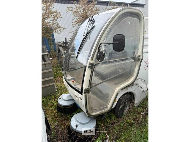 Elektrische borstelwagen - afbeelding 2 van  7