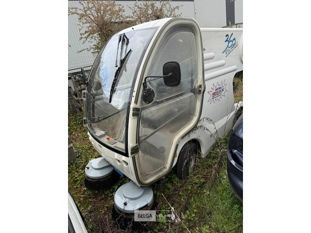 Elektrische borstelwagen - afbeelding 3 van  7