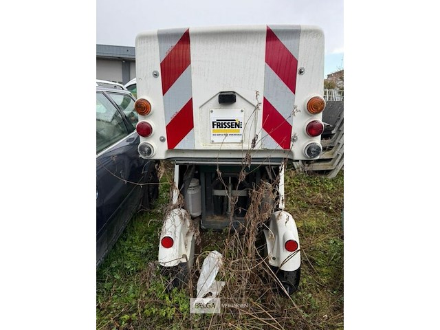 Elektrische borstelwagen - afbeelding 4 van  7