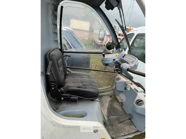 Elektrische borstelwagen - afbeelding 6 van  7