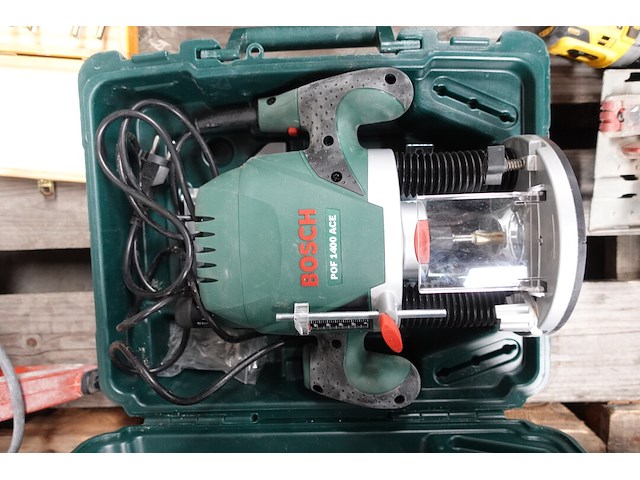 Elektrische bovenfrees bosch - afbeelding 2 van  7