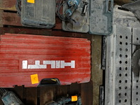 Elektrische breekhamer hilti - afbeelding 1 van  4